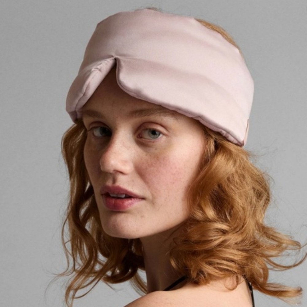 lunya silk sleep eye mask in pale blush